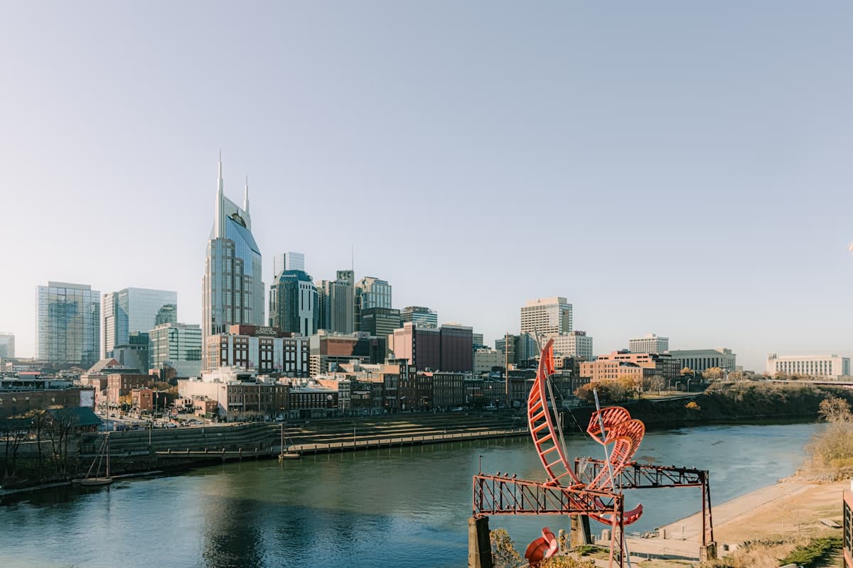 Moving from Nashville to Gulf Shores: What Music City Transplants Need to Know